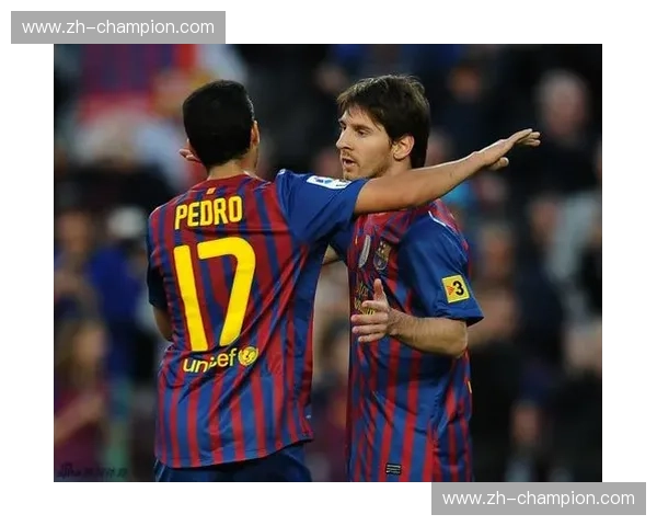 玫瑰园的奇迹与红蓝之魂：马拉加vs巴萨，一场跨越阶层的绿茵博弈